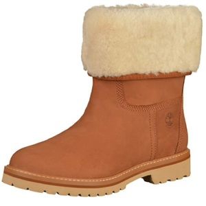 Chamonix Valley Shearling Womens Slip On Boots
